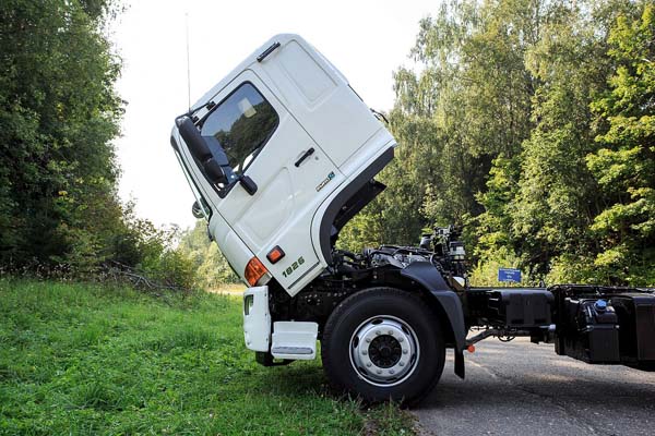 Промтоварный фургон HINO 500 18,0 т | Шасси GH