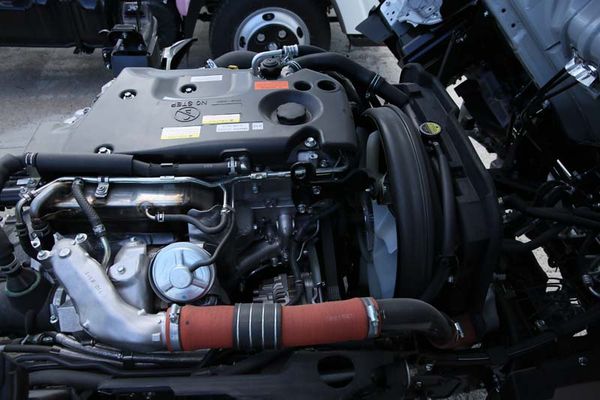 Изотермический фургон Isuzu Elf 3.5