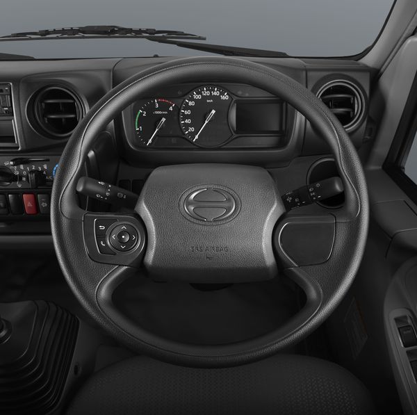 Шасси HINO 300 8 тонн