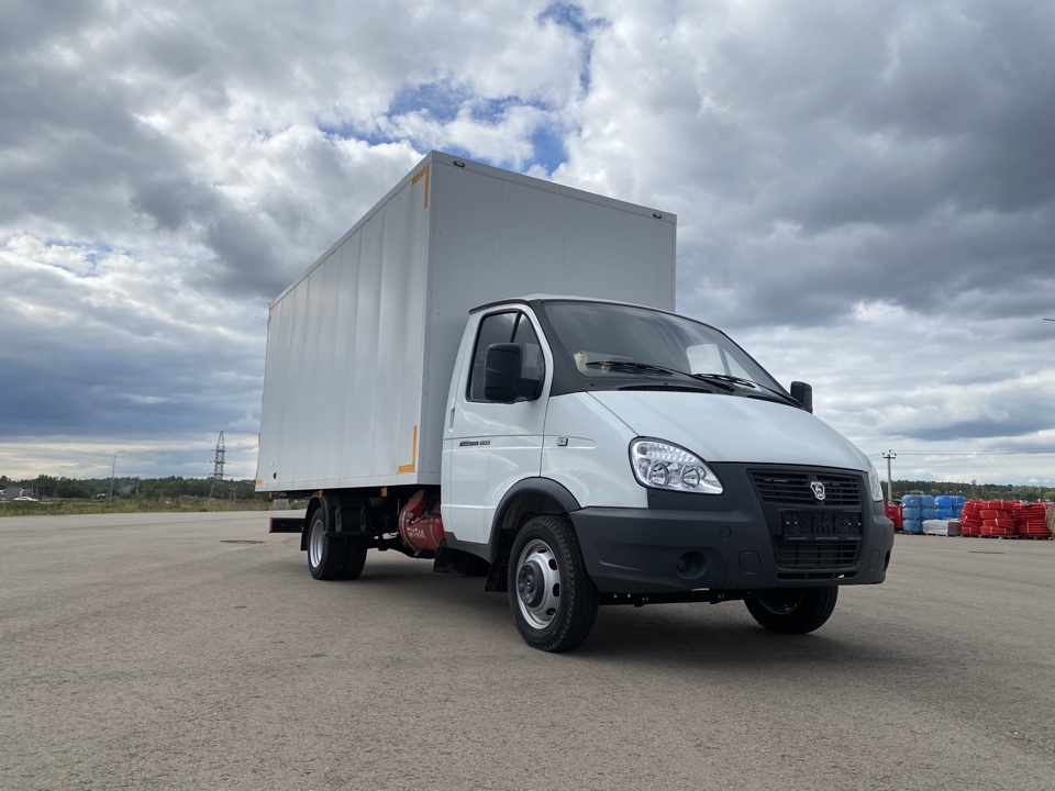 Промтоварный фургон ГАЗель БИЗНЕС 33025