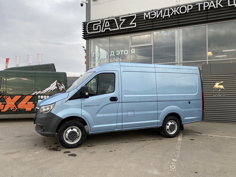 Газель NN цельнометаллический фургон. 