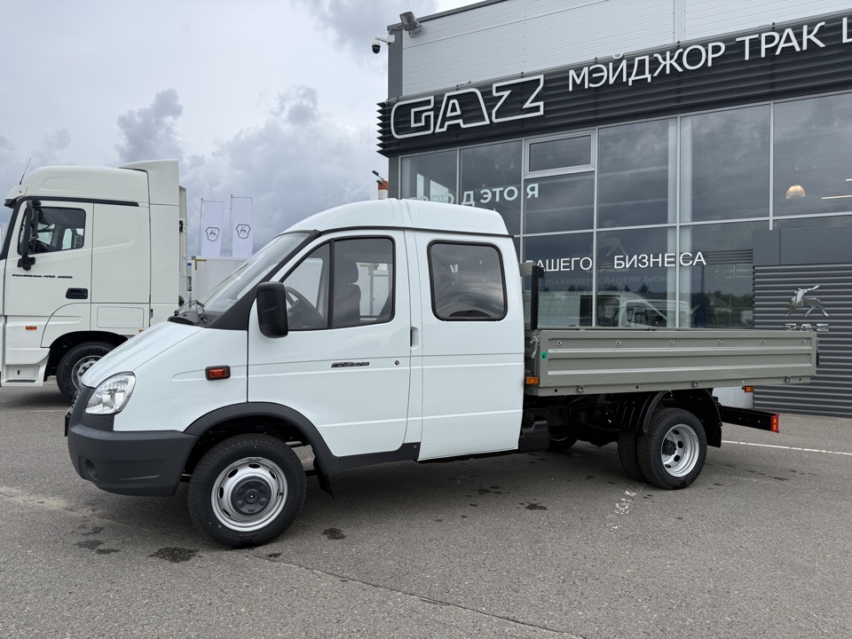 Бортовой автомобиль ГАЗель БИЗНЕС 330232